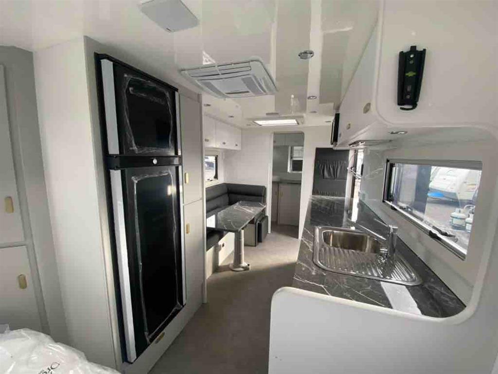 2018 BILLABONG GROVE CARAVAN