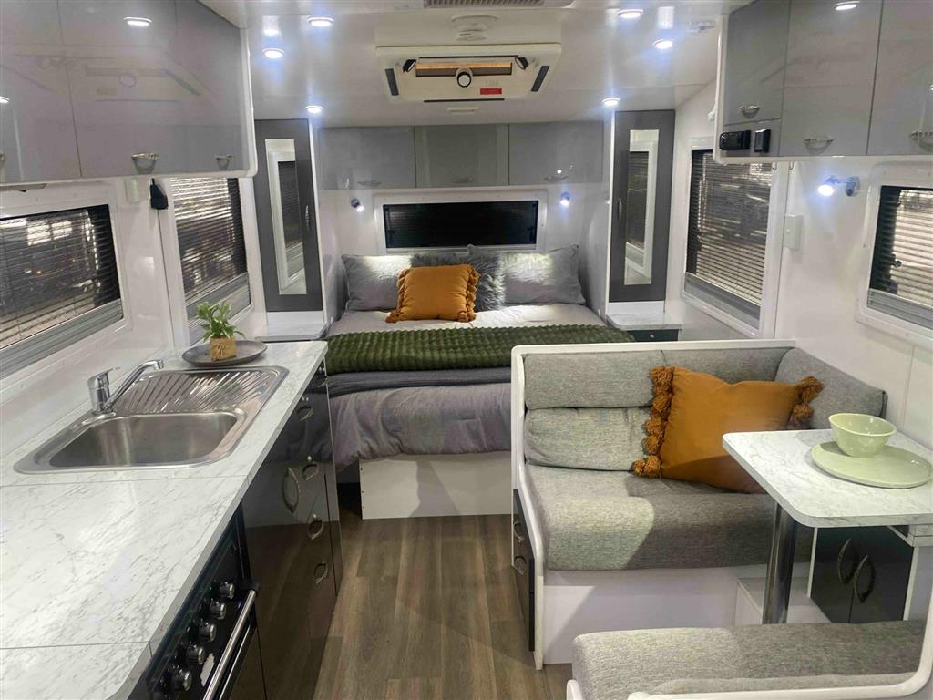 2018 BILLABONG GROVE CARAVAN