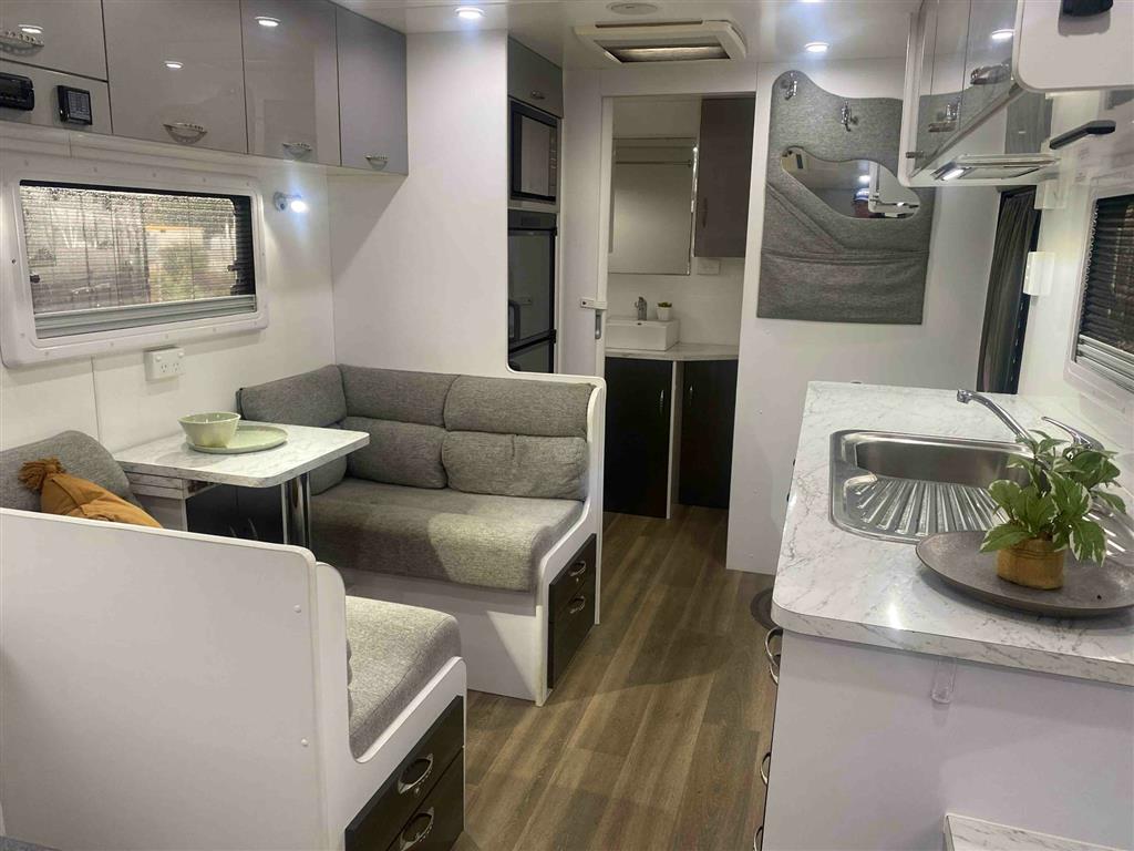 2018 BILLABONG GROVE CARAVAN