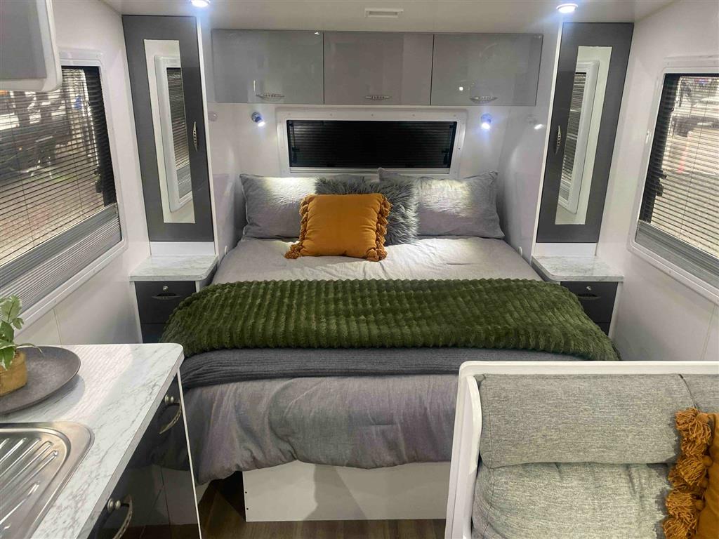 2018 BILLABONG GROVE CARAVAN