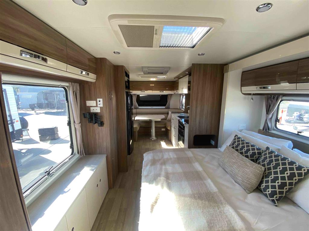 2017 JAYCO OUTBACK CARAVAN