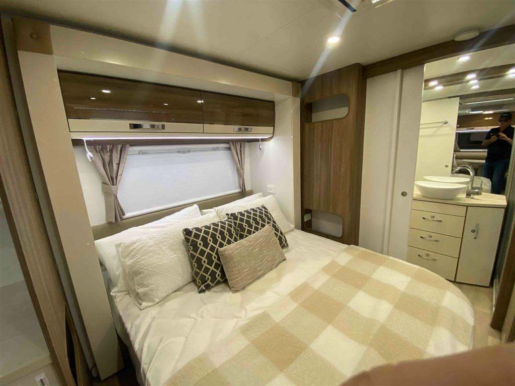 2017 JAYCO OUTBACK CARAVAN