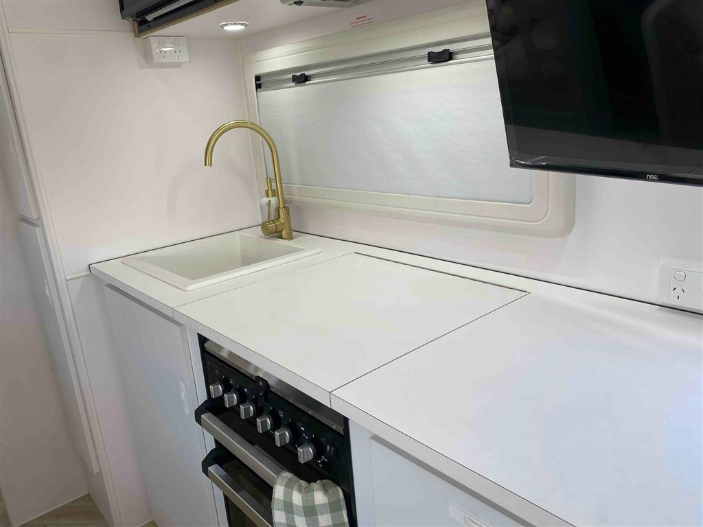 2026 OPTION RV DISTINCTION Family CARAVAN