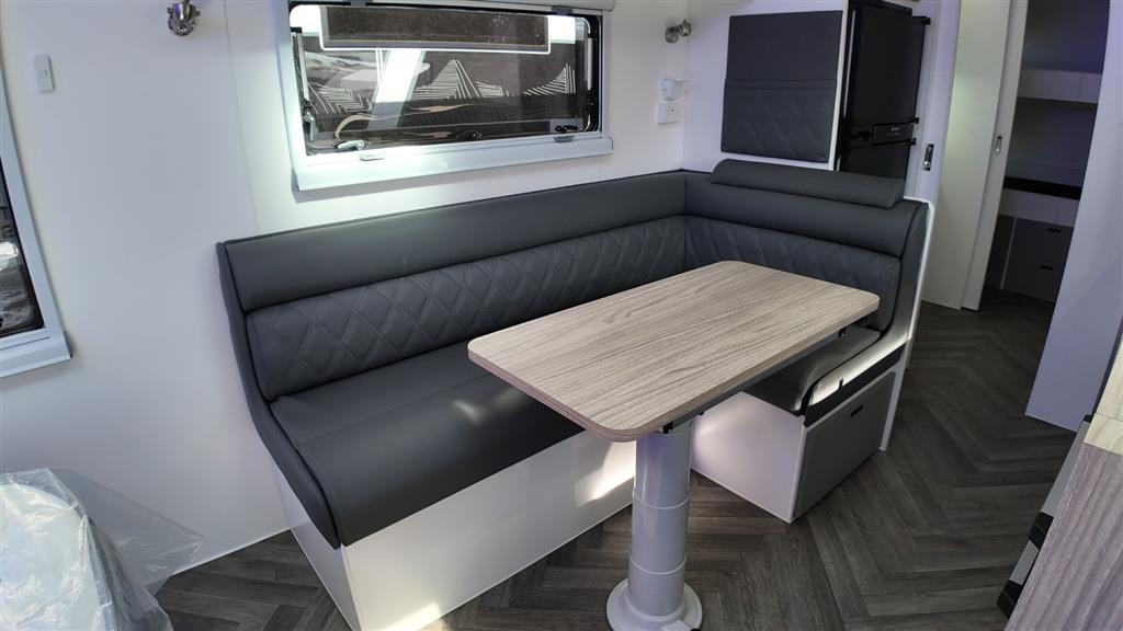 2025 HURRICANE FAMILY TUFF RIDER CARAVAN 23.6