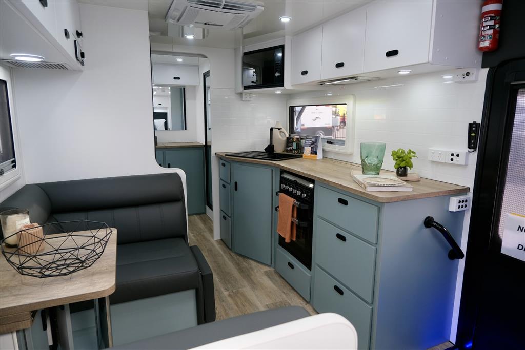 2025 OPTION RV TRACTION OFF ROAD Large Ensuite