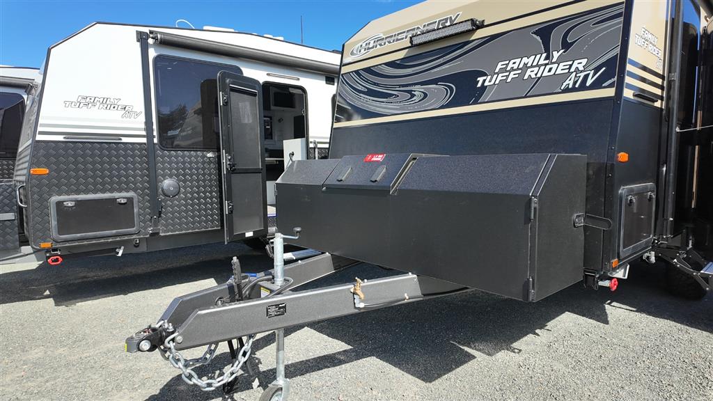 2025 HURRICANE FAMILY TUFF RIDER BUNK CARAVAN