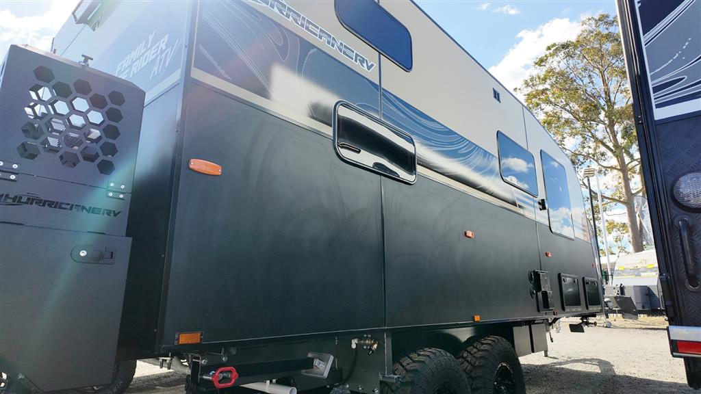 2025 HURRICANE FAMILY TUFF RIDER BUNK CARAVAN
