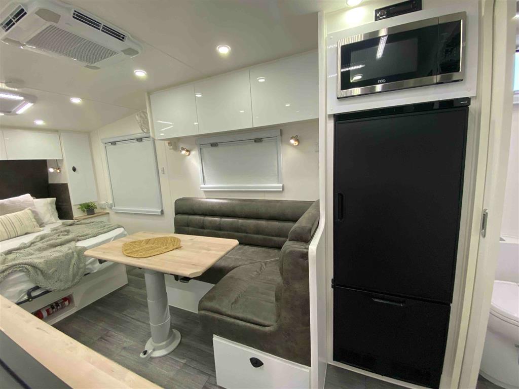 2024 HURRICANE RV STORM RIDER Off Road Caravan