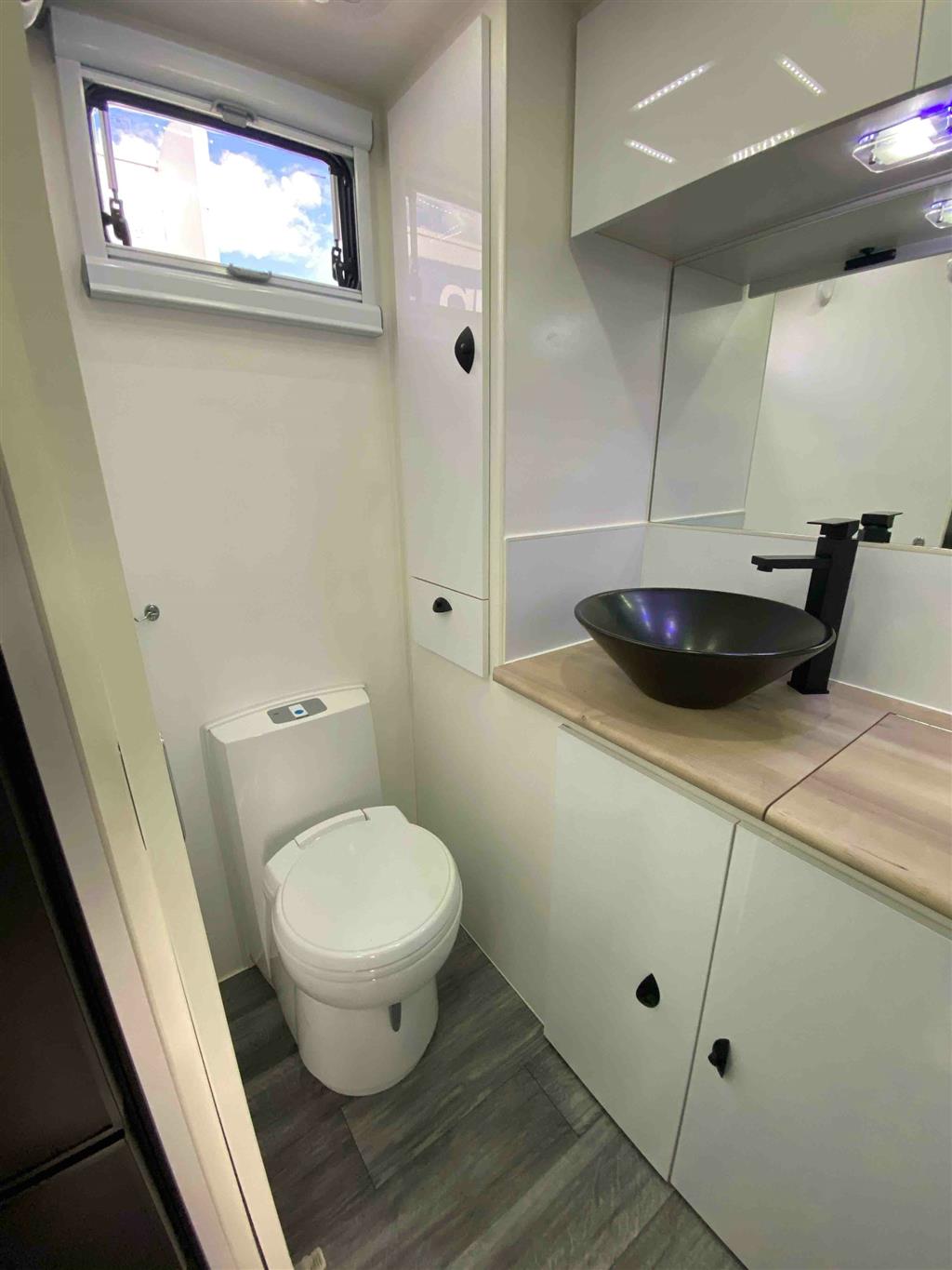 2024 HURRICANE RV STORM RIDER Off Road Caravan