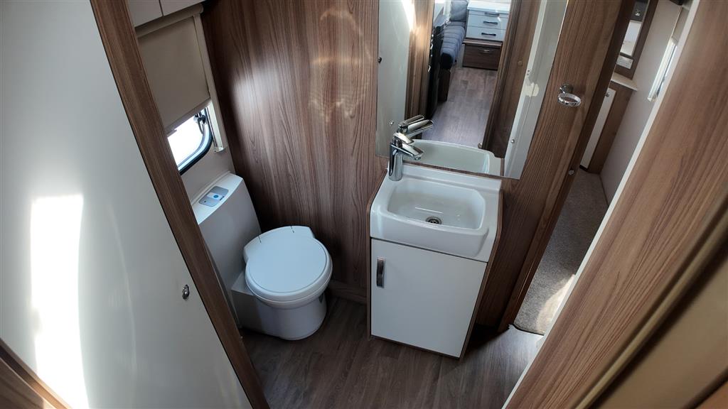 2020 SWIFT QUATTRO CARAVAN
