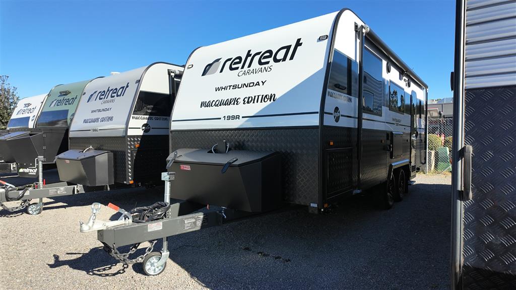 2025 RETREAT WHITSUNDAY CARAVAN Macquarie series