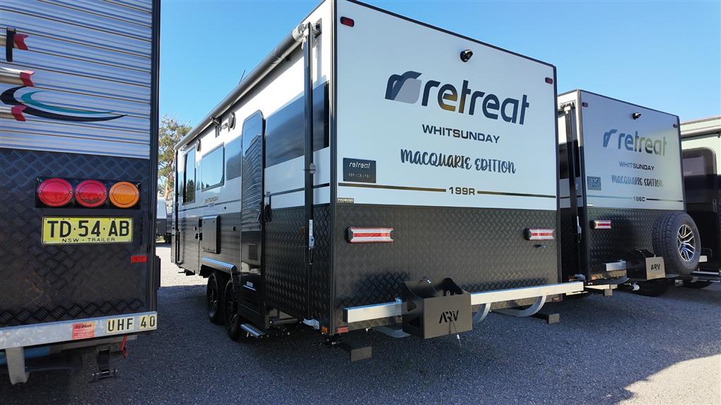 2025 RETREAT WHITSUNDAY CARAVAN Macquarie series