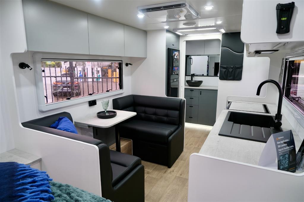 2025 RETREAT BRIBIE X 199R CARAVAN 19.9
