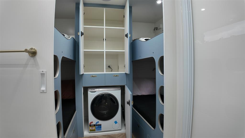 2025 RETREAT WHITSUNDAY 243CB Caravan 4 Bunks