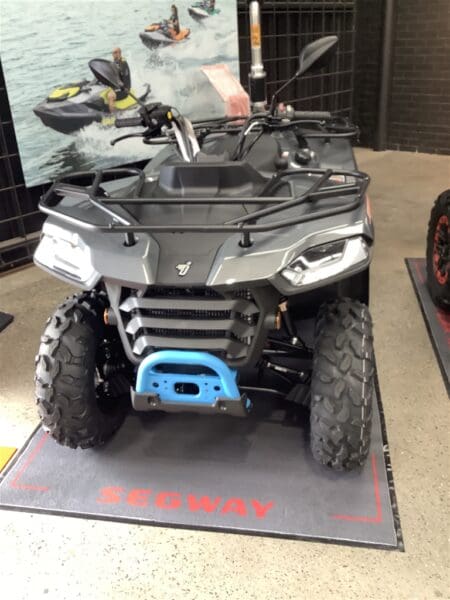 Segway Powersports AVT SNARLER AT5S - Motorbikes and Scooters > Quad Bikes