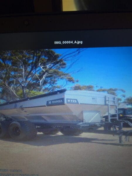 Hansa Spreader T23 TRAIILING SPREADER - Agriculture and Outdoor > Tractors