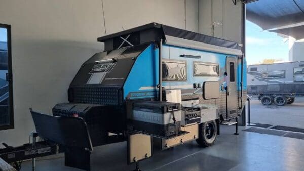  Motorhomes and Camper Trailers