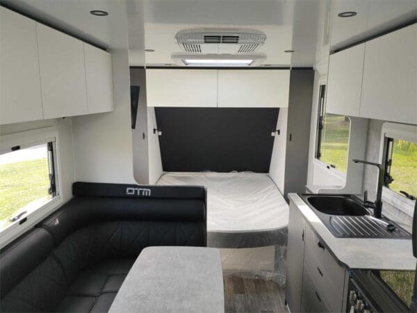  and one piece composite walls
