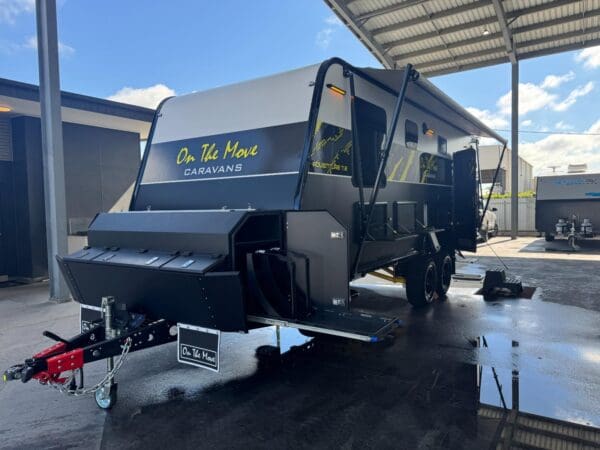 On The Move Caravans Adventure 7.2 - Caravans