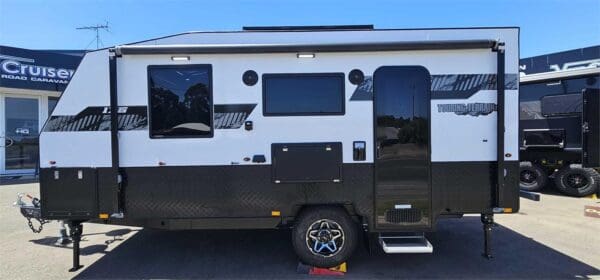  Motorhomes and Camper Trailers