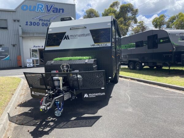  Motorhomes and Camper Trailers