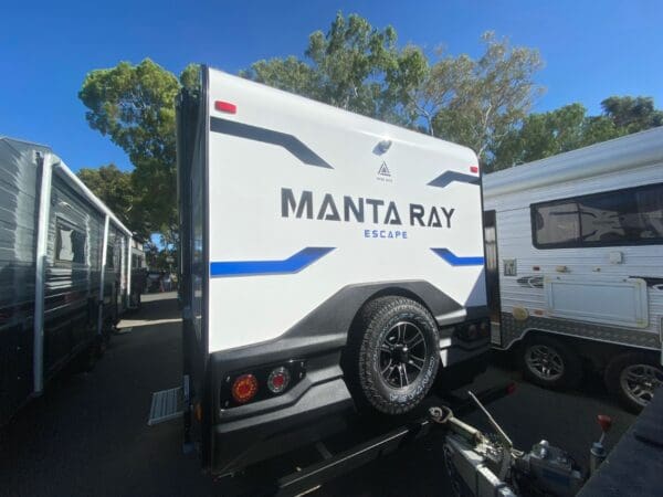  Motorhomes and Camper Trailers