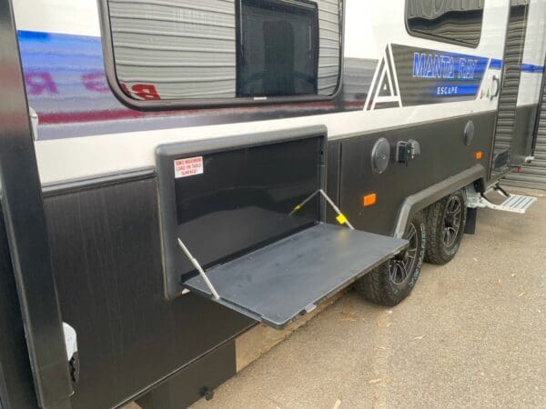  composite flooring for durability and insulation.<br>Hot Dipped Galvanised chassis for lasting protection against the elements.<br>Water & Appliances<br><br>Generous water storage with 2x 110L fresh water tanks.<br>Thetford 3-way 171L fridge and recessed cooktop for home-style meals.<br>On-board washing machine adds convenience on extended stays.<br>Safety & Stability<br><br>BMpro Sway Control for a stable ride.<br>Reverse camera for safer maneuvering.<br>Electrical & Solar Power<br><br>1x 100Ah AGM battery supported by a 200W solar panel