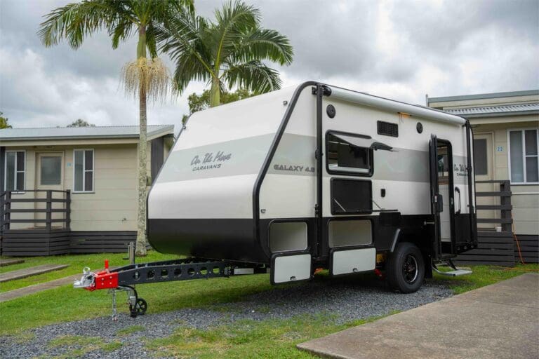 On The Move Caravans galaxy 4.8 - Caravans
