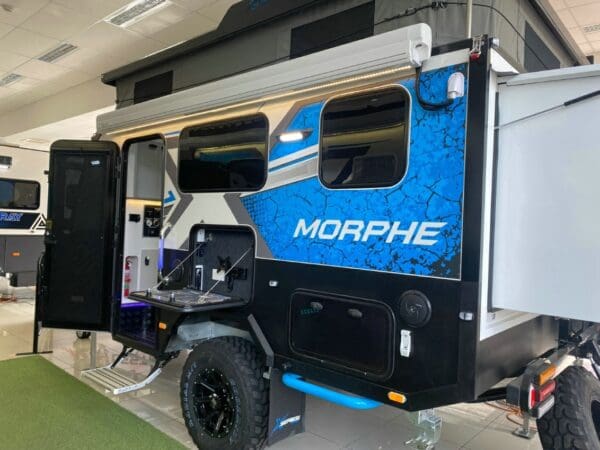  Motorhomes and Camper Trailers