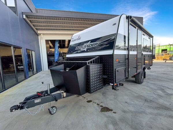 ESSENTIAL CARAVANS OUTLANDER - Caravans