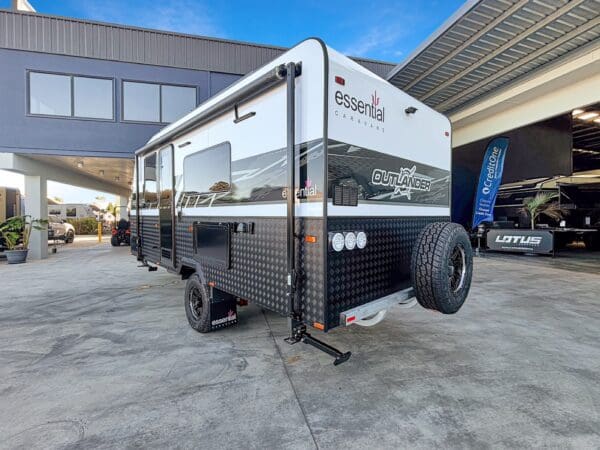 990<br><br>2025 ESSENTIAL OUTLANDER DESIGN&nbsp;1.0&nbsp;17'4 OFF ROAD CARAVAN<br><br>Welcome to Essential’s Full Off Road Ally Frame Outlander. Combining a full one-piece fiberglass XPS sandwich panel front
