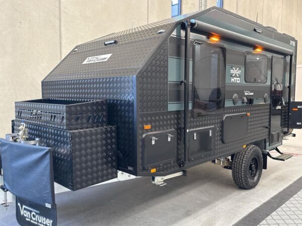 Van Cruiser Caravans WILD MOUNTAIN CAT HTO - Caravans