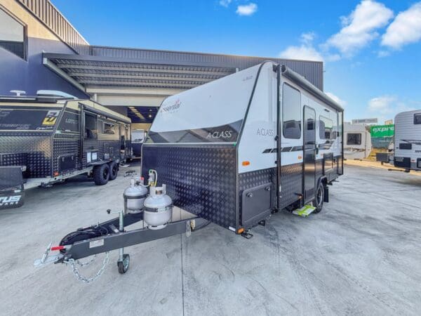 ESSENTIAL CARAVANS A-CLASS - Caravans