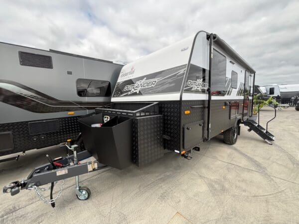 ESSENTIAL CARAVANS OUTLANDER - Caravans