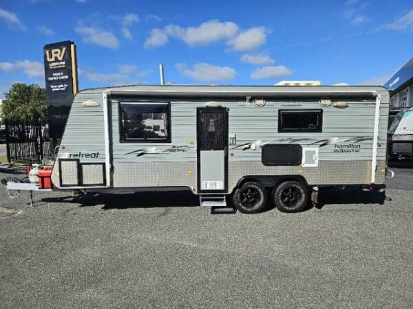RETREAT HAMILTON OUTBACKER - Caravans