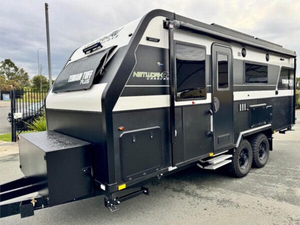  Motorhomes and Camper Trailers
