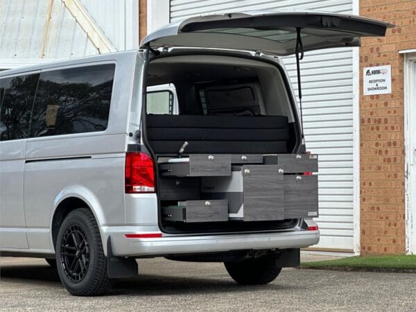 VOLKSWAGEN MULTIVAN - Caravans