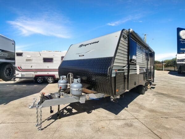 SUPREME SPIRIT - Caravans