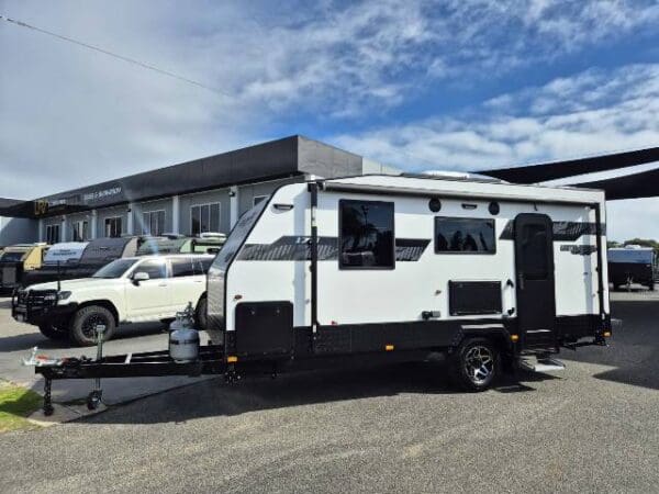 NETWORK RV LIMITED EDITION 17'6 - Caravans