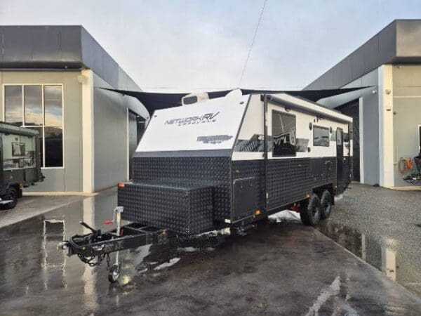  Motorhomes and Camper Trailers