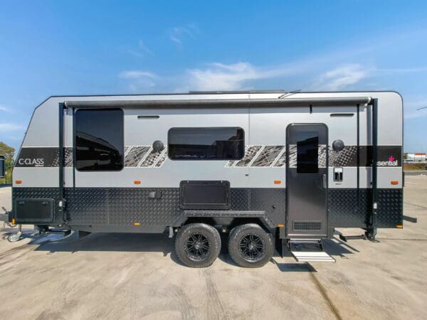  Motorhomes and Camper Trailers