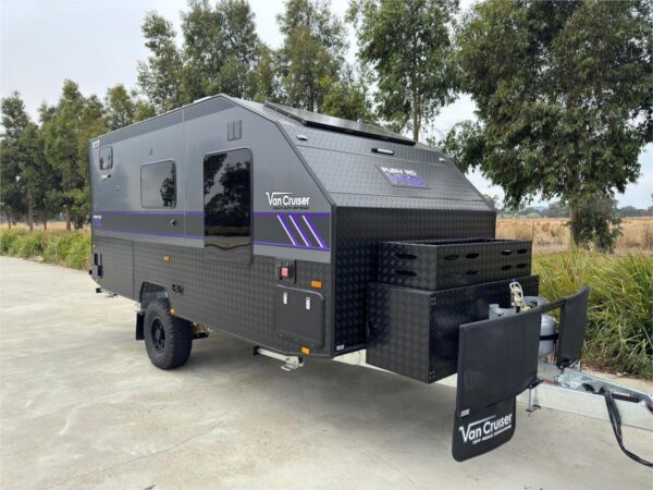 Van Cruiser Caravans FURY RD HTO - Caravans