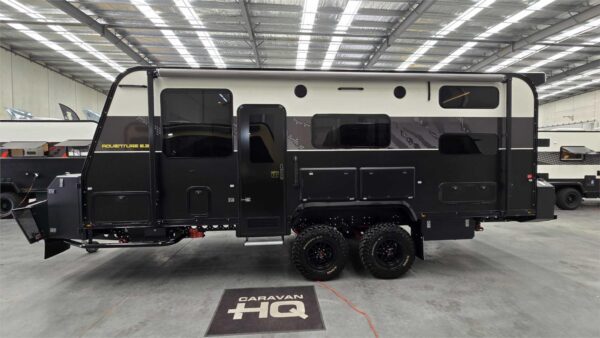  Motorhomes and Camper Trailers