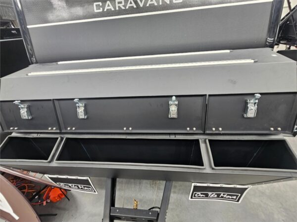  fully‑featured off‑road family caravan