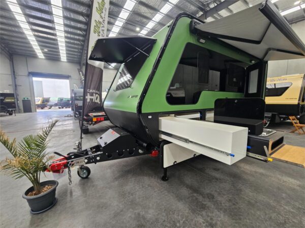 On The Move Caravans Crossfire 4.7 - Caravans