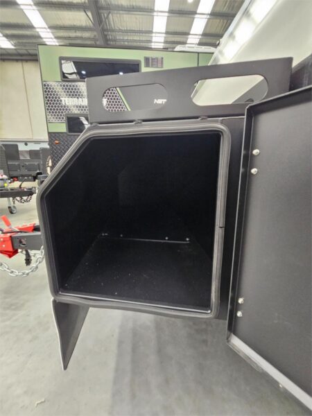  Motorhomes and Camper Trailers