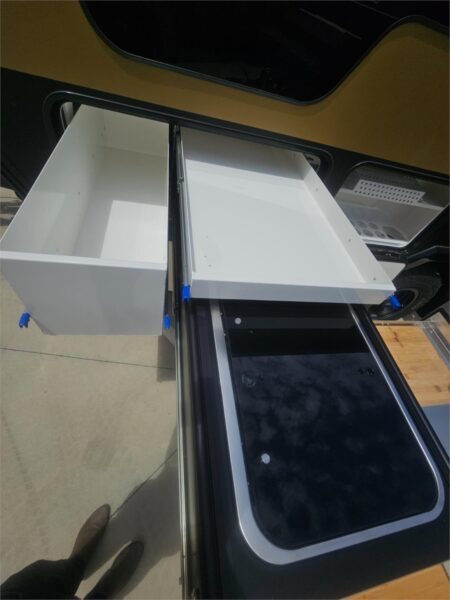  Motorhomes and Camper Trailers