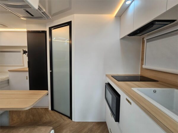  plenty of solar and a 3000w inverter