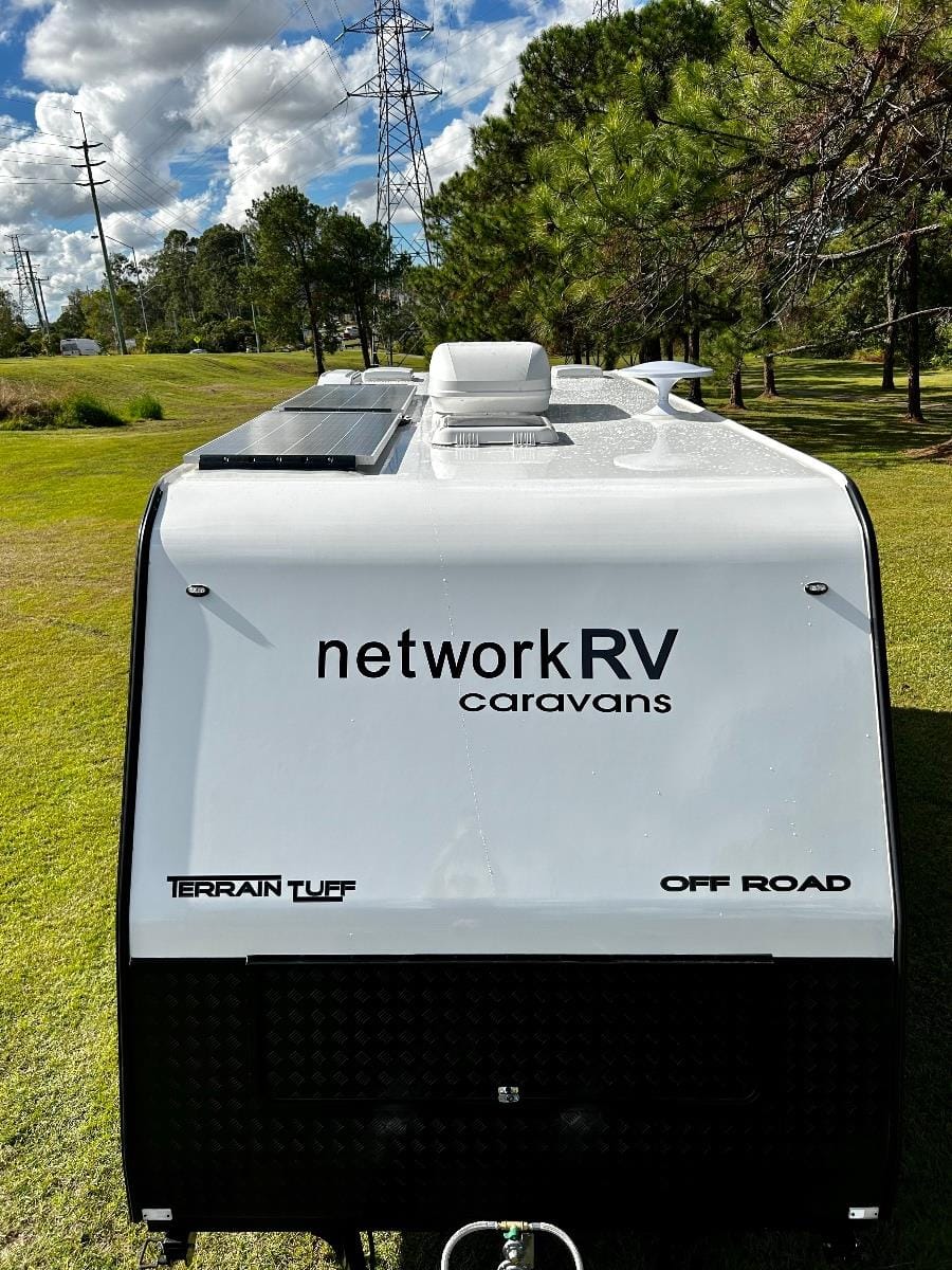 2023 Network 19'6 REAR DOOR COMPOSITE OFFROAD FOR SALE - MitchMarket